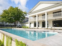 Le Neuf Cent Notre-Dame